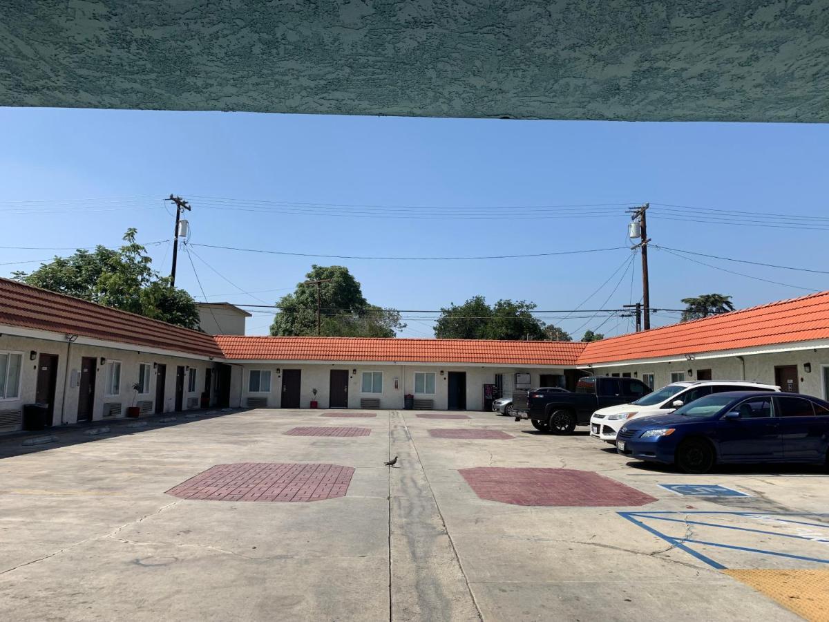 The Fly Motel 2*
