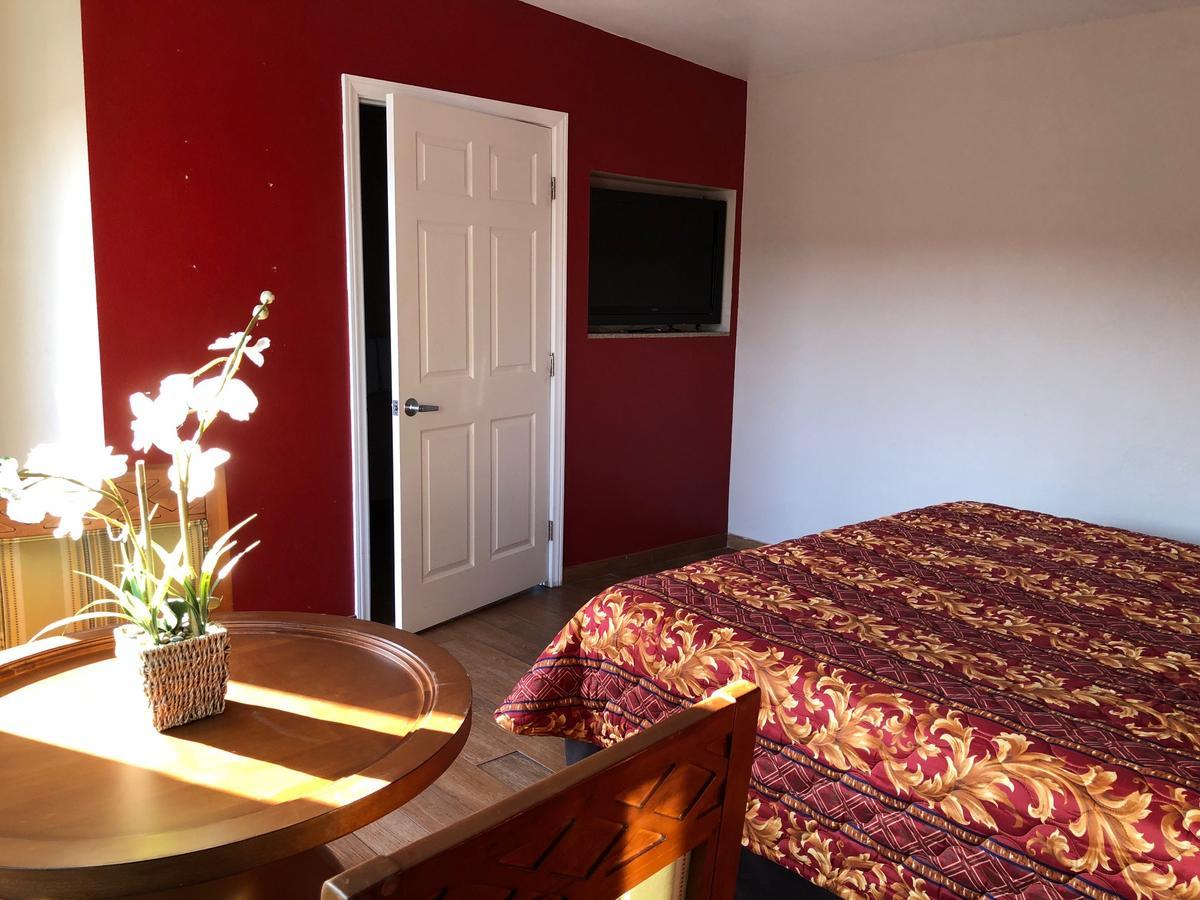 The Fly Motel 2*