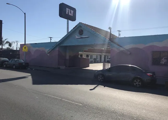 The Fly Inn Motel